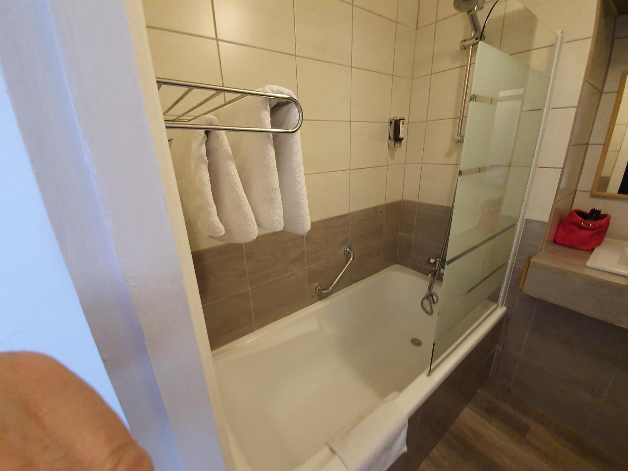 Contact Hotel Du Relais ธูอาร์ ห้อง รูปภาพ